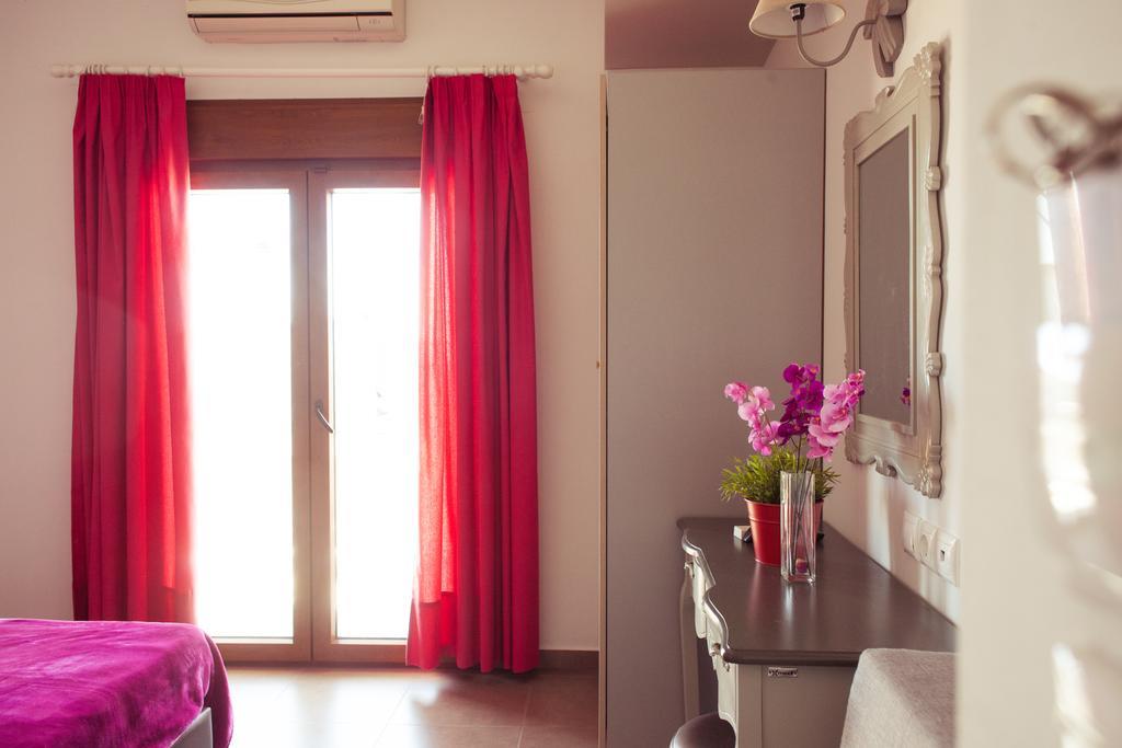 Emmeleia Accommodation By Maria Riga Ouranoupoli Exterior photo